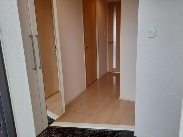 物件内観写真14　(玄関です)