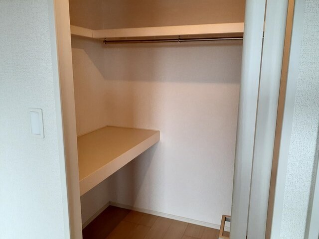 物件内観写真17　(収納があります)