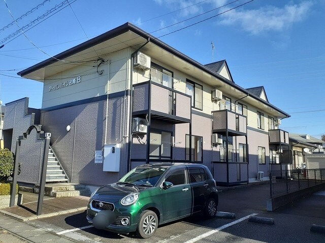 物件外観写真1　(物件の外観です)