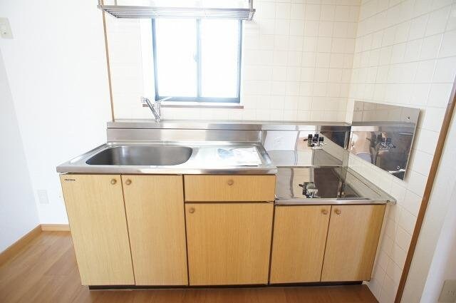 物件内観写真10　(使いやすいキッチンです)