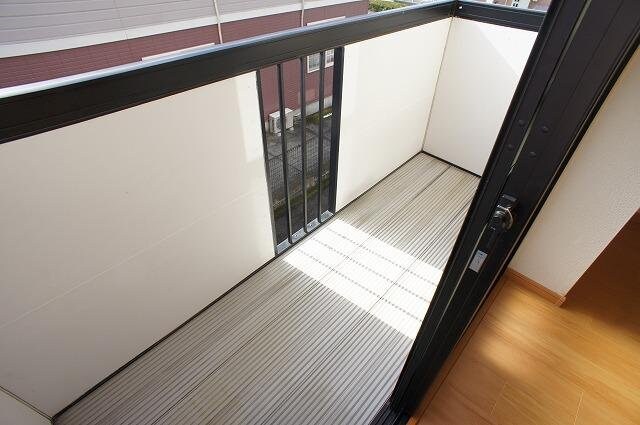 物件内観写真19　(バルコニー付きです)