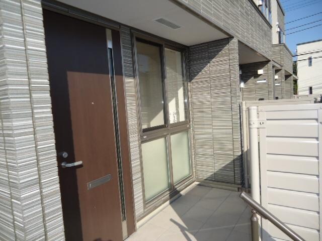 物件内観写真18　(玄関)