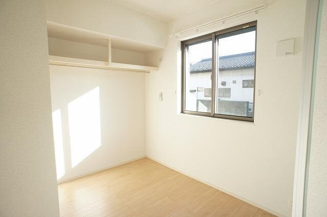 物件内観写真10　(内装です)