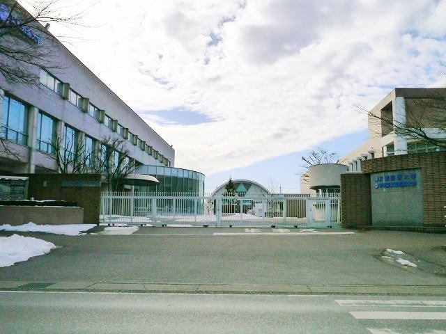 物件外観写真3　(文星芸術大　宇都宮文星短大まで700m)