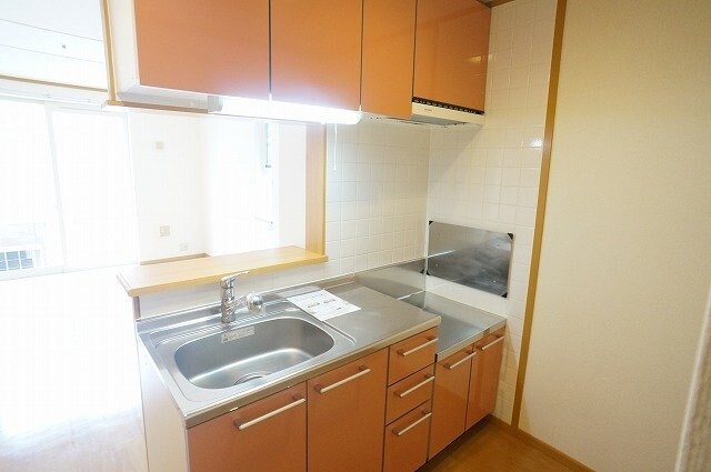 物件内観写真10　(お料理しやすいキッチンです)