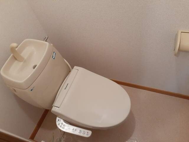 物件内観写真13　(トイレもきれいです)