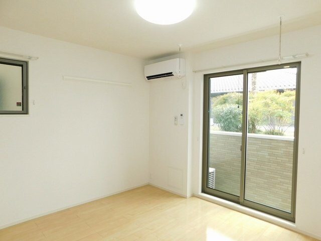 物件内観写真11　(きれいな内装です)