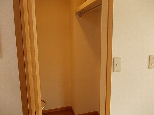 物件内観写真11　(日々の疲れを癒すお風呂付です)