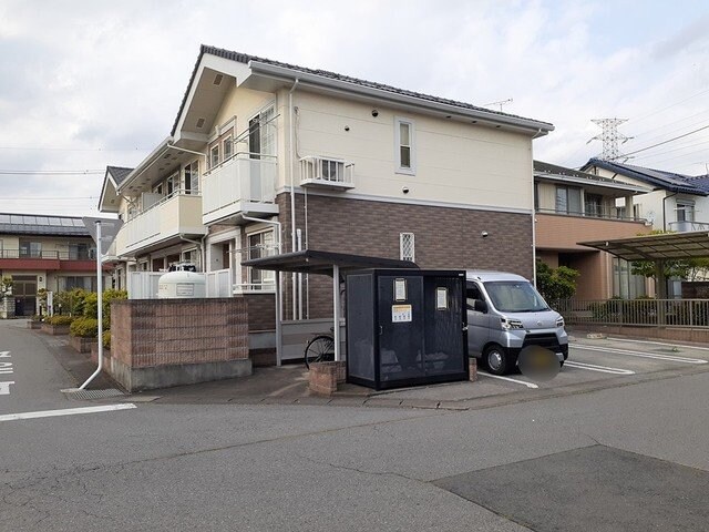 物件内観写真15　(内装は落ち着いています)