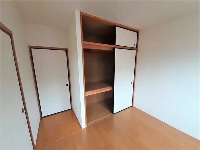 物件内観写真15　(収納のためのスペースです)