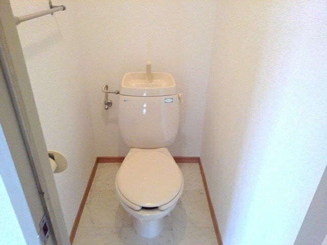 物件内観写真16　(トイレも気になるポイント)