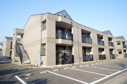 物件外観写真3　(外観写真（昼）)