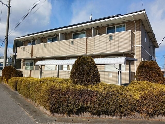 物件外観写真1　(きれいな外観です)