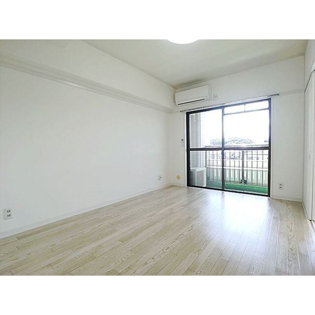 物件内観写真7　(内装もきれいです)