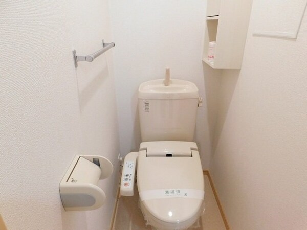 トイレ(清潔感のあるトイレです)