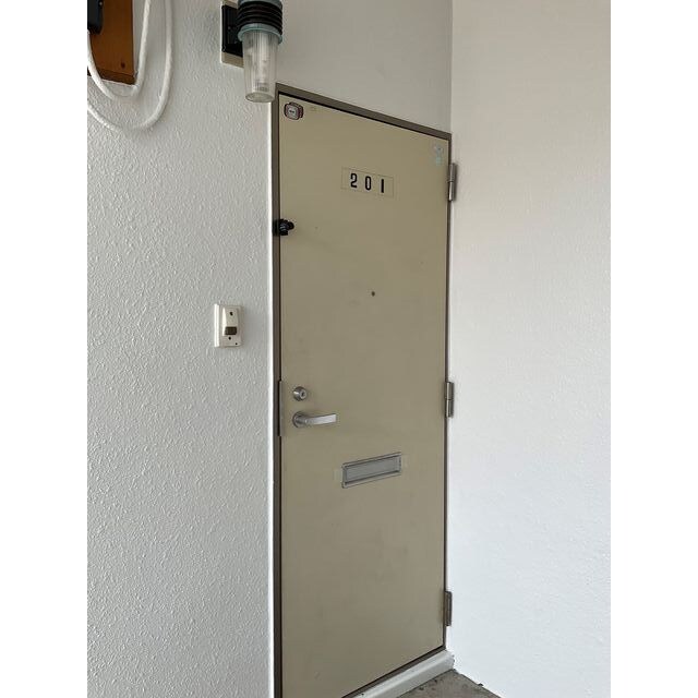 物件内観写真23　(きれいな玄関です)