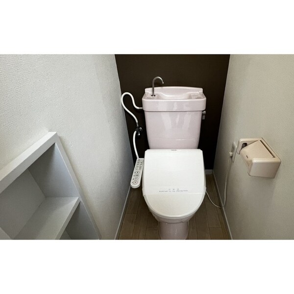 トイレ(シンプルで使いやすいトイレです)