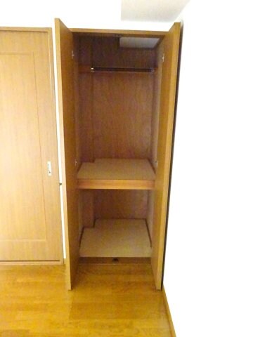 物件内観写真12　(納戸)