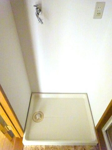 物件内観写真14　(室内洗濯機置き場)