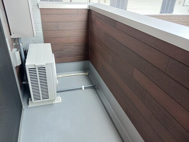 物件内観写真19　(開放的で明るい空間を演出してくれるバルコニーです)