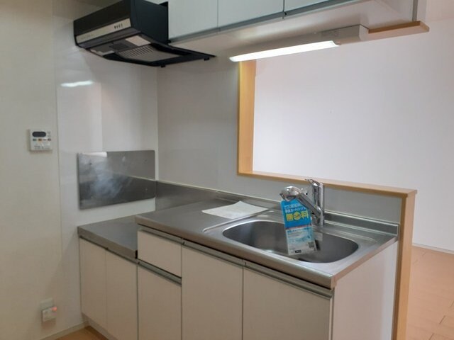 物件内観写真10　(お料理しやすいキッチンです)