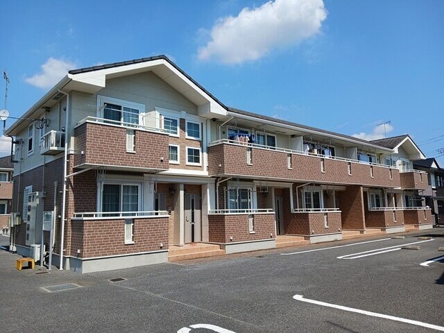 物件外観写真1　(おしゃれな外観です)