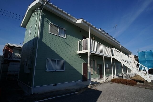 物件外観写真1　(建物外観を気になさる方へ、見た目の良い物件です)