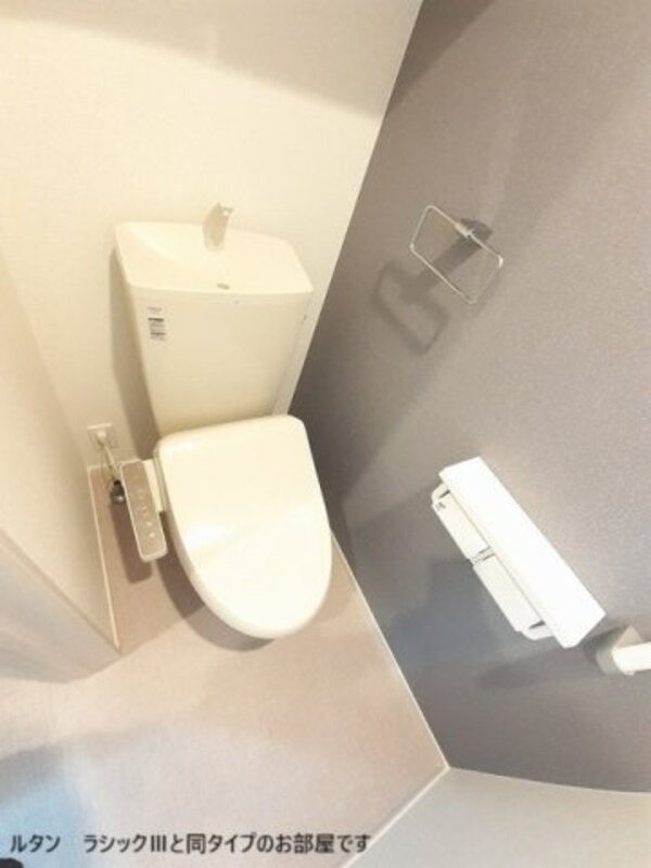 トイレ(シンプルで使いやすいトイレです)