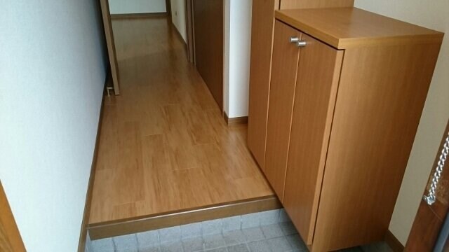 物件内観写真14　(落ち着いた玄関です)