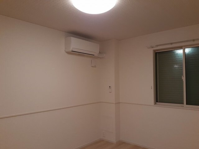 物件内観写真15　(明るい室内です)