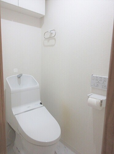 物件内観写真7　(トイレ　※2025年3月撮影)