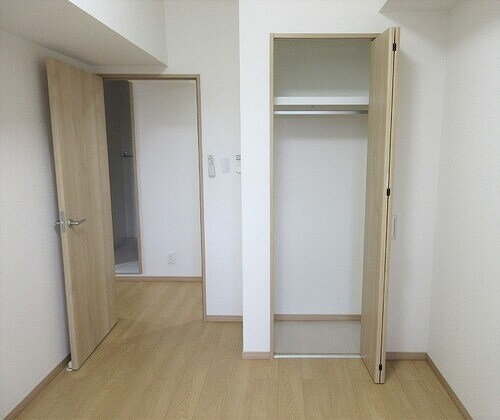 物件内観写真20　(クロゼット（洋室5.0畳）　※2025年3月撮影)