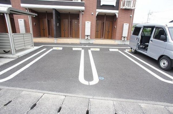 駐車場(駐車場完備です)