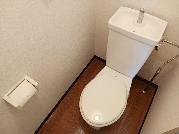トイレ(清潔感のあるトイレです)