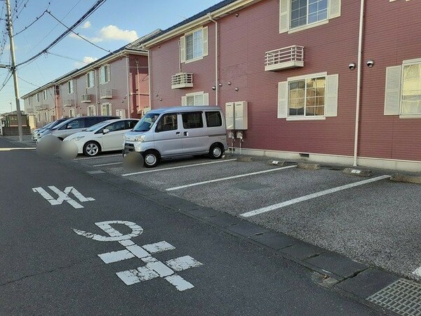 駐車場(駐車場です)