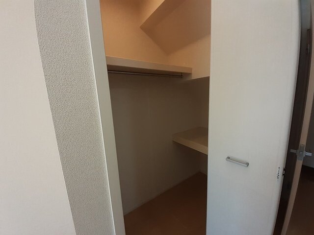 物件内観写真17　(収納スペース豊富です)