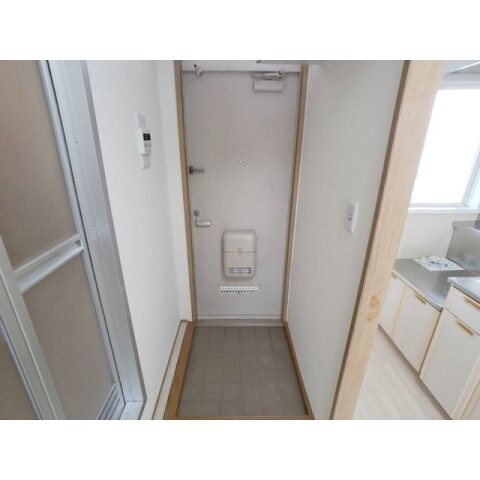 物件内観写真19　(きれいな玄関です)