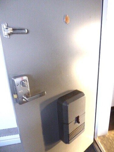 物件内観写真7　(玄関　前回募集時撮影2024年04月)