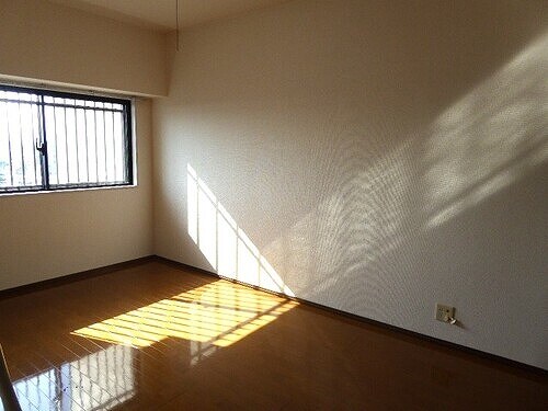 物件内観写真16　(リビング　前回募集時撮影2024年04月)