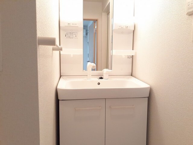 物件内観写真12　(洗面所です)