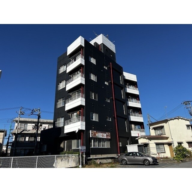 物件外観写真1　(おしゃれな外観です)