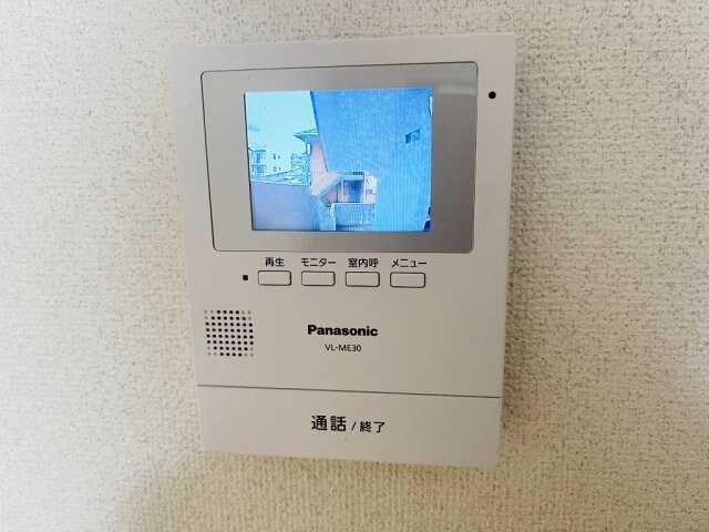 物件内観写真8　(明るい室内です)
