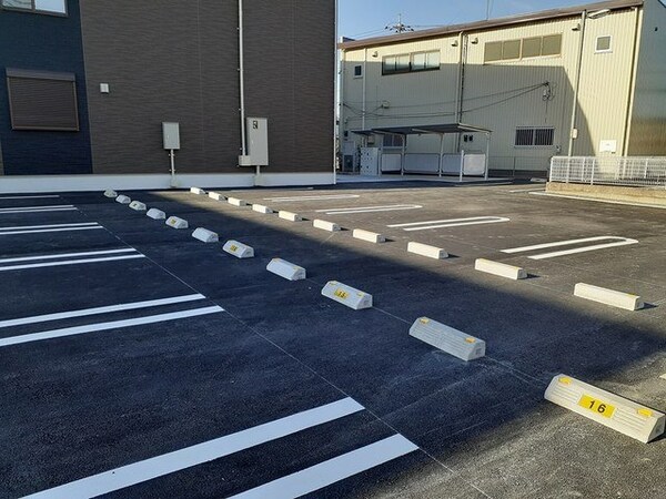 駐車場(駐車場です)