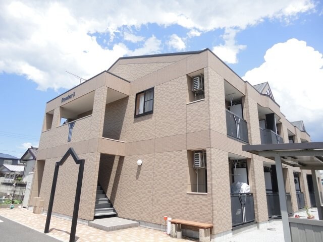 物件外観写真1　(外観写真（昼）)