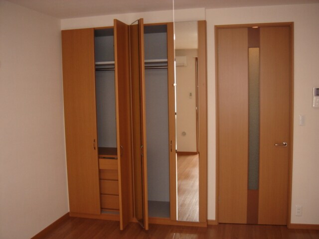 物件内観写真15　(収納)