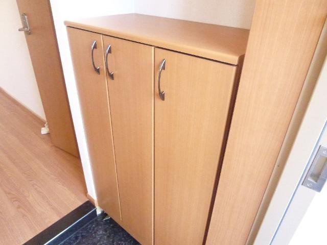 物件内観写真17　(下駄箱)
