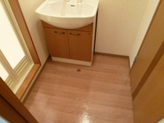 物件内観写真23　(脱衣所)