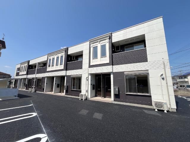 物件外観写真1　(外観写真（昼）)