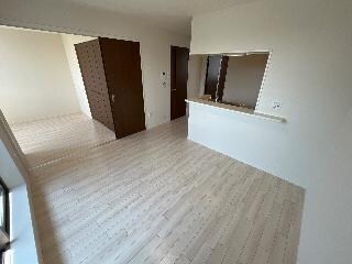 物件内観写真9　(リビング)