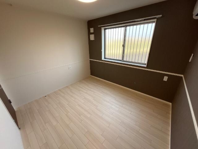 物件内観写真15　(寝室)